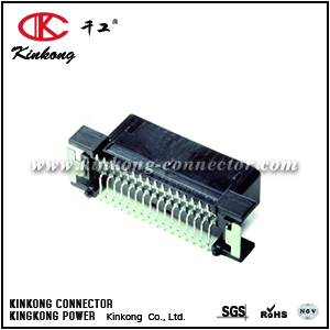 MG645055-5 32 pin male auto connector 