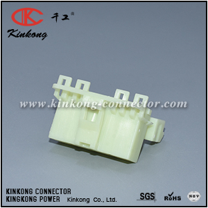 MG610271-Original 8 way female socket housing